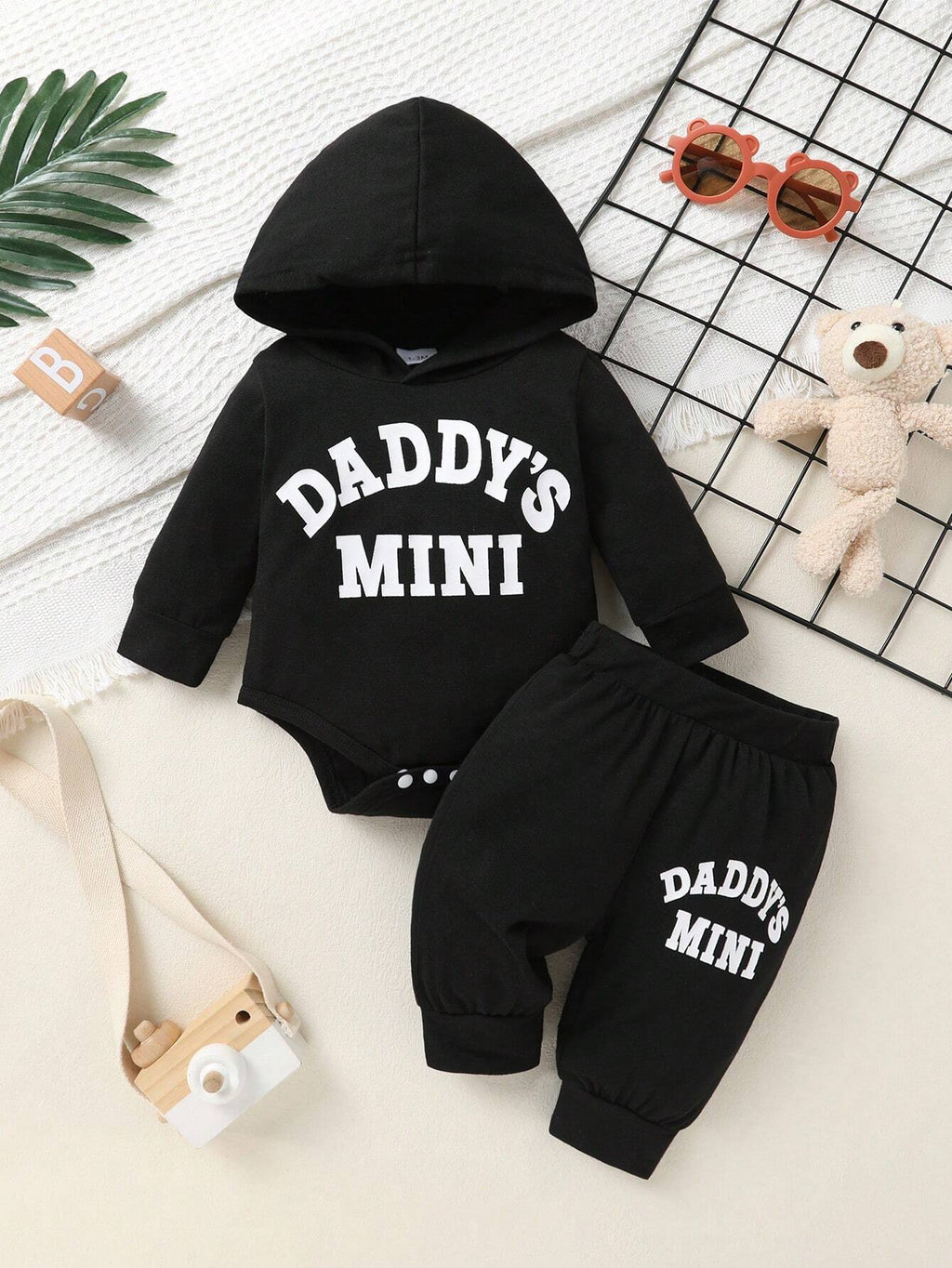 2Pcs Set, Casual, Cute, Baby Boy Clothes, Infant Bodysuit, Baby Autumn/Winter Outfit, Soft & Comfortable, Letter Print Hoodie Top and Solid Letter Print Pants Set, Suitable for Daily, Vacation, Party, Outdoor