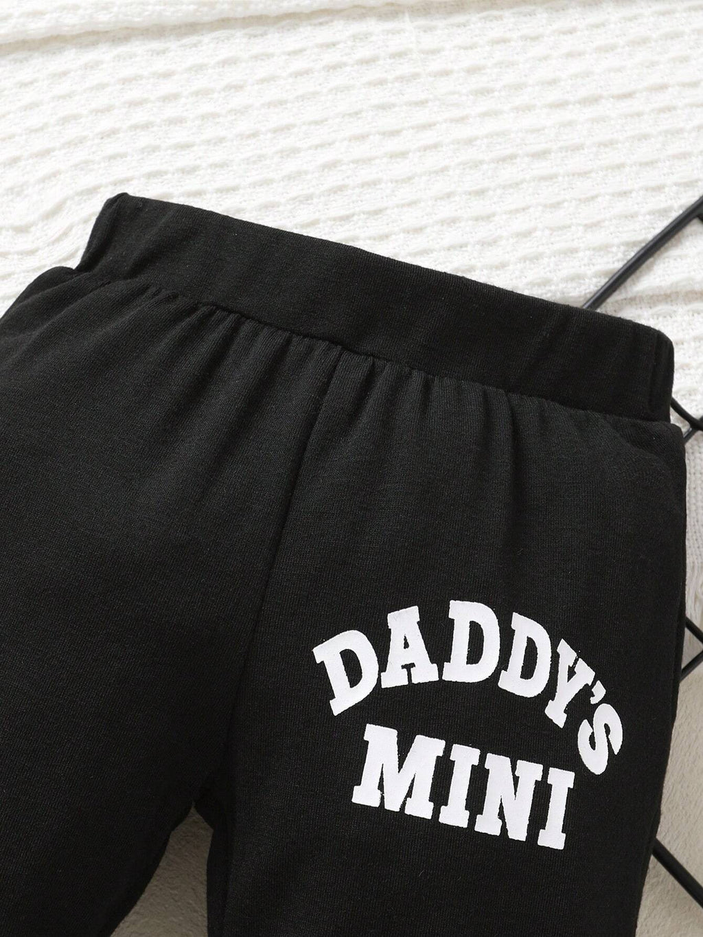 2Pcs Set, Casual, Cute, Baby Boy Clothes, Infant Bodysuit, Baby Autumn/Winter Outfit, Soft & Comfortable, Letter Print Hoodie Top and Solid Letter Print Pants Set, Suitable for Daily, Vacation, Party, Outdoor